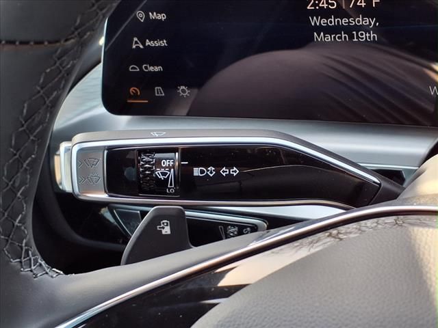2025 Cadillac Lyriq Luxury 1 5