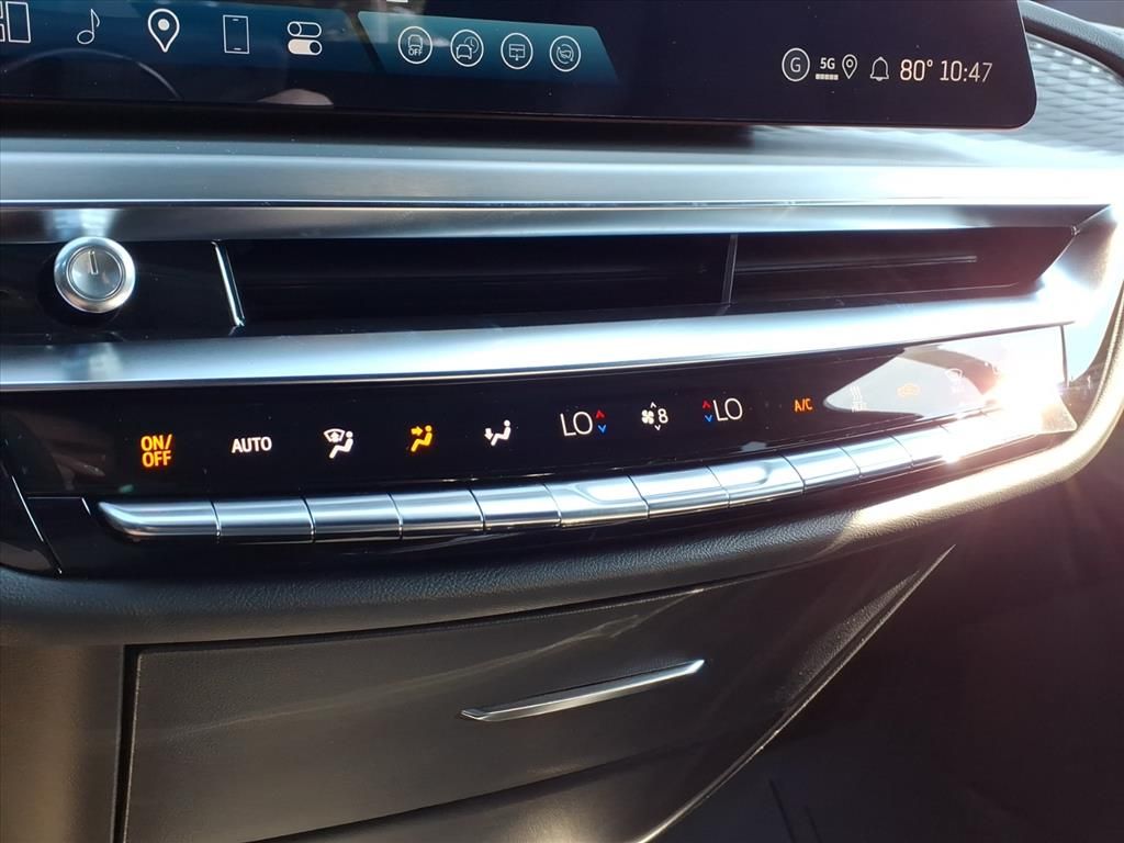 Thumbnail: 2026 Cadillac Lyriq - 22