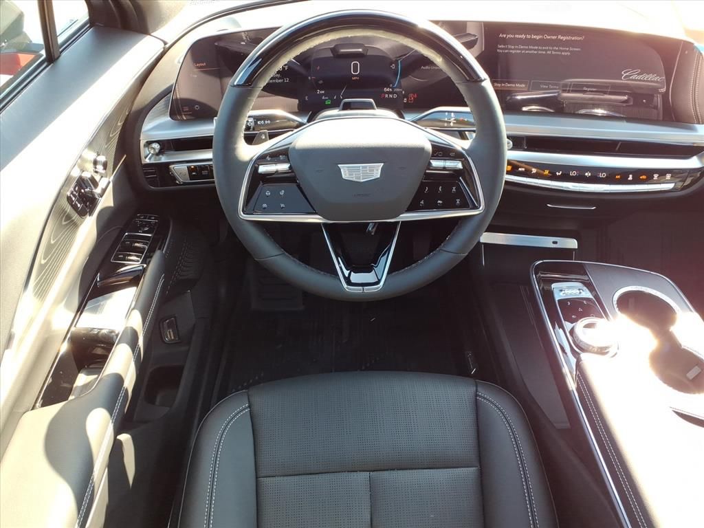 Thumbnail: 2026 Cadillac Lyriq - 7