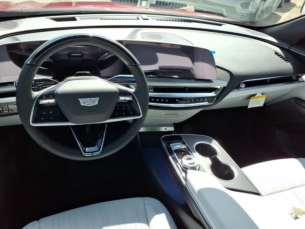 Thumbnail: 2026 Cadillac Lyriq - 2