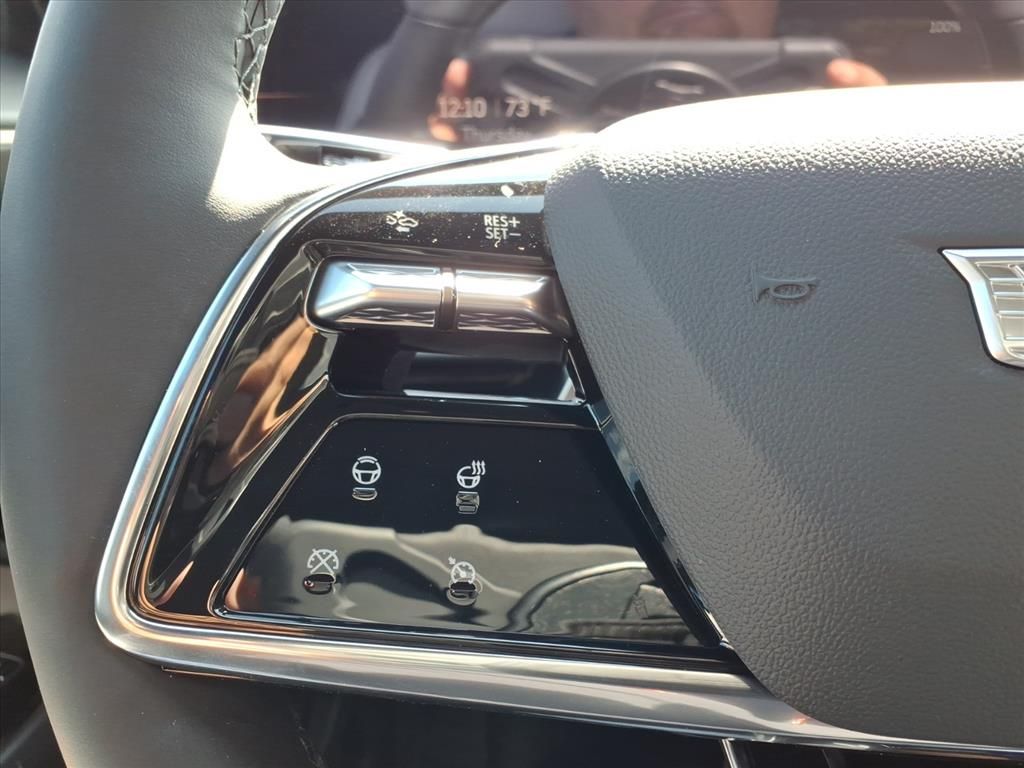 Thumbnail: 2026 Cadillac Lyriq - 20