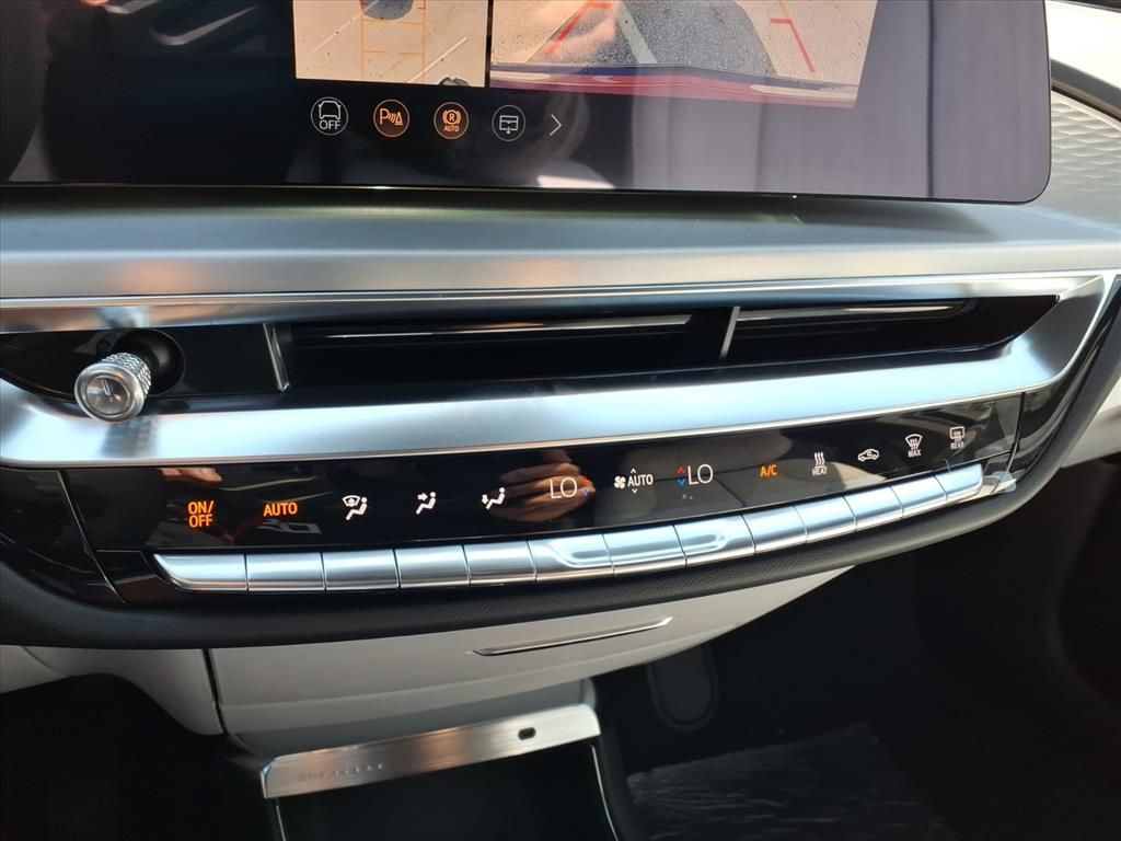 Thumbnail: 2026 Cadillac Lyriq - 18