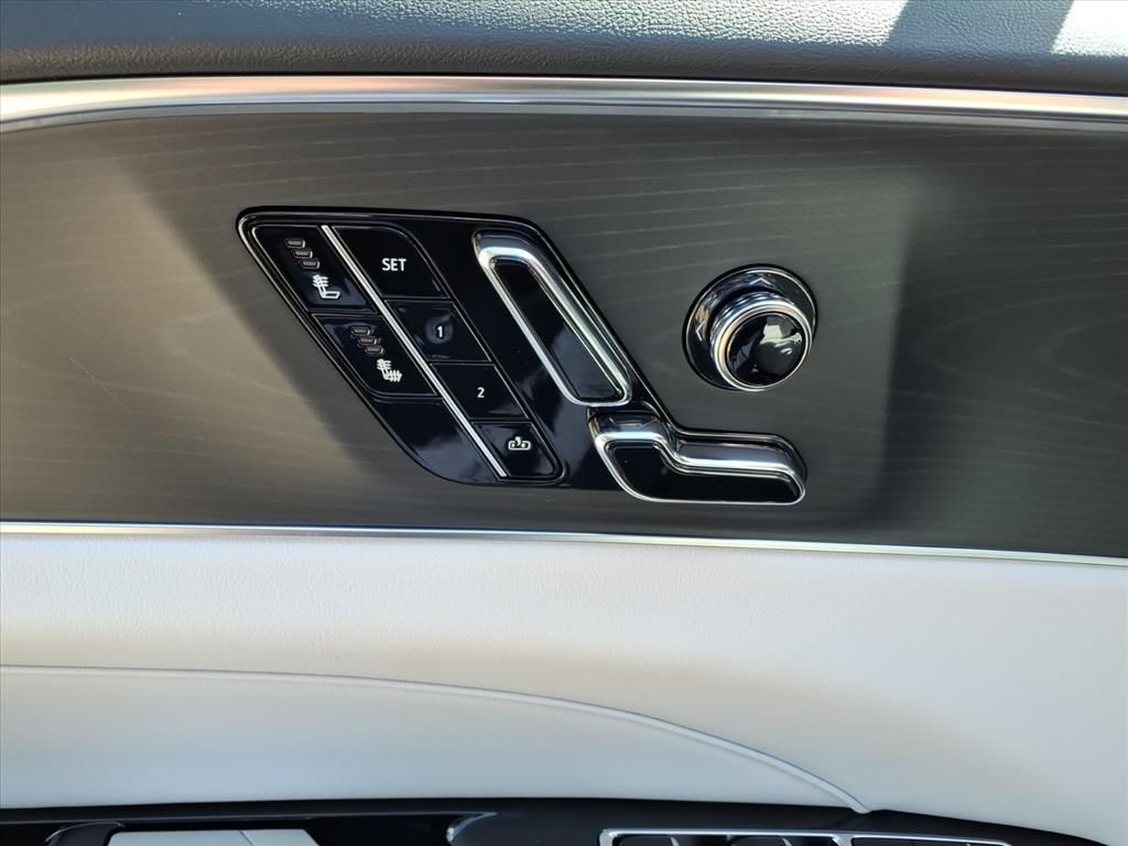 Thumbnail: 2026 Cadillac Lyriq - 5