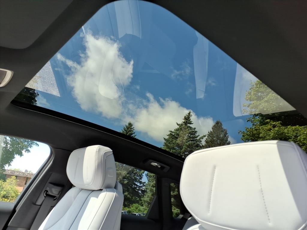 Thumbnail: 2026 Cadillac Lyriq - 14