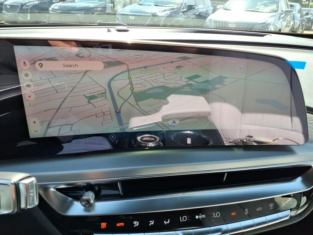 Thumbnail: 2026 Cadillac Lyriq - 9