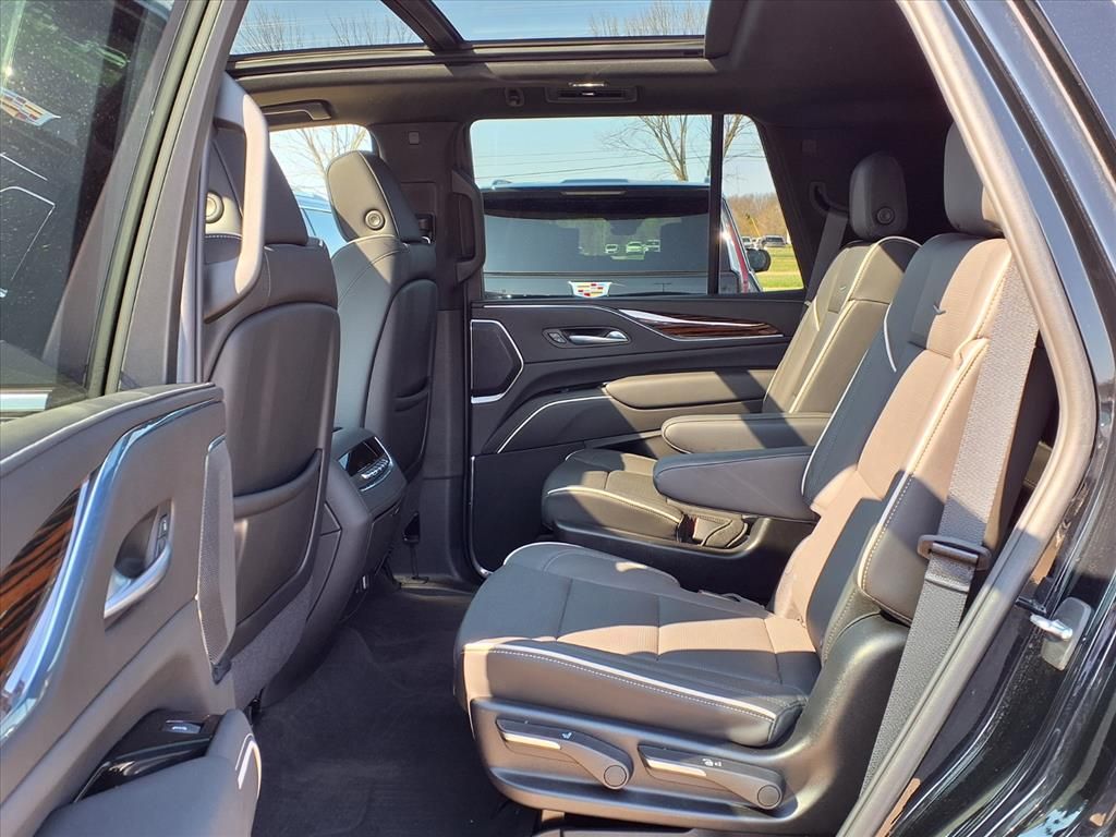 Thumbnail: 2024 Cadillac Escalade - 10