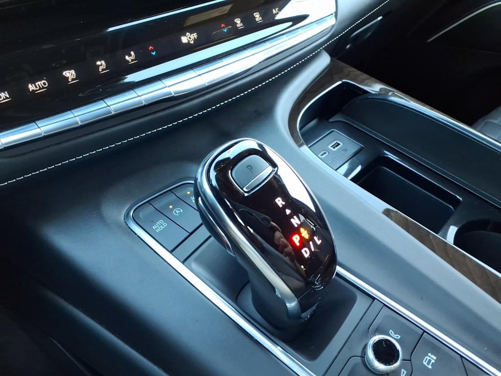 Thumbnail: 2024 Cadillac Escalade - 14