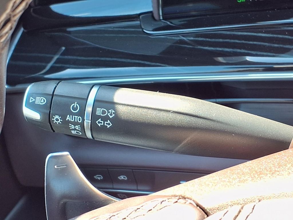 Thumbnail: 2024 Cadillac Escalade - 25