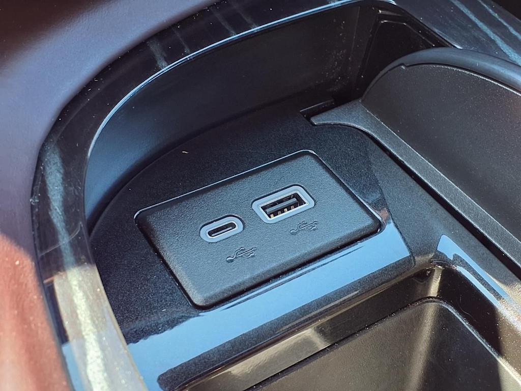 Thumbnail: 2024 Cadillac Escalade - 28