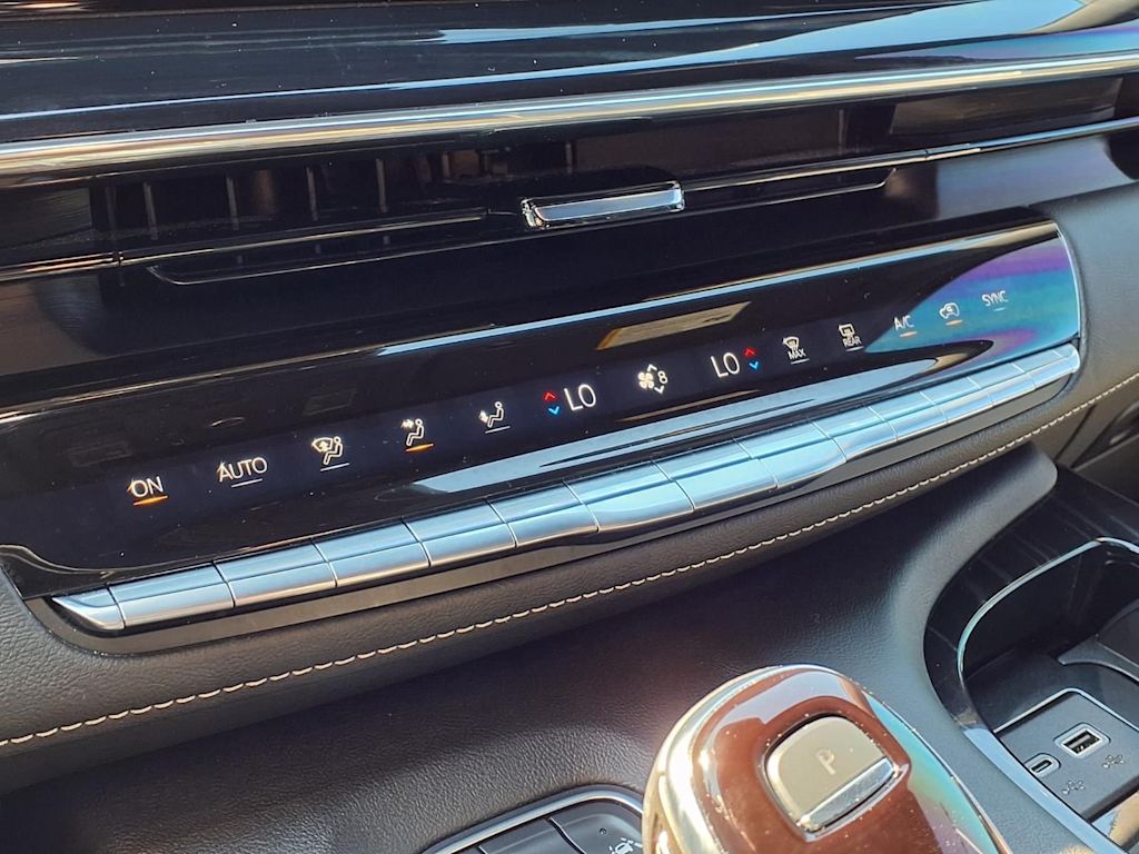 Thumbnail: 2024 Cadillac Escalade - 27