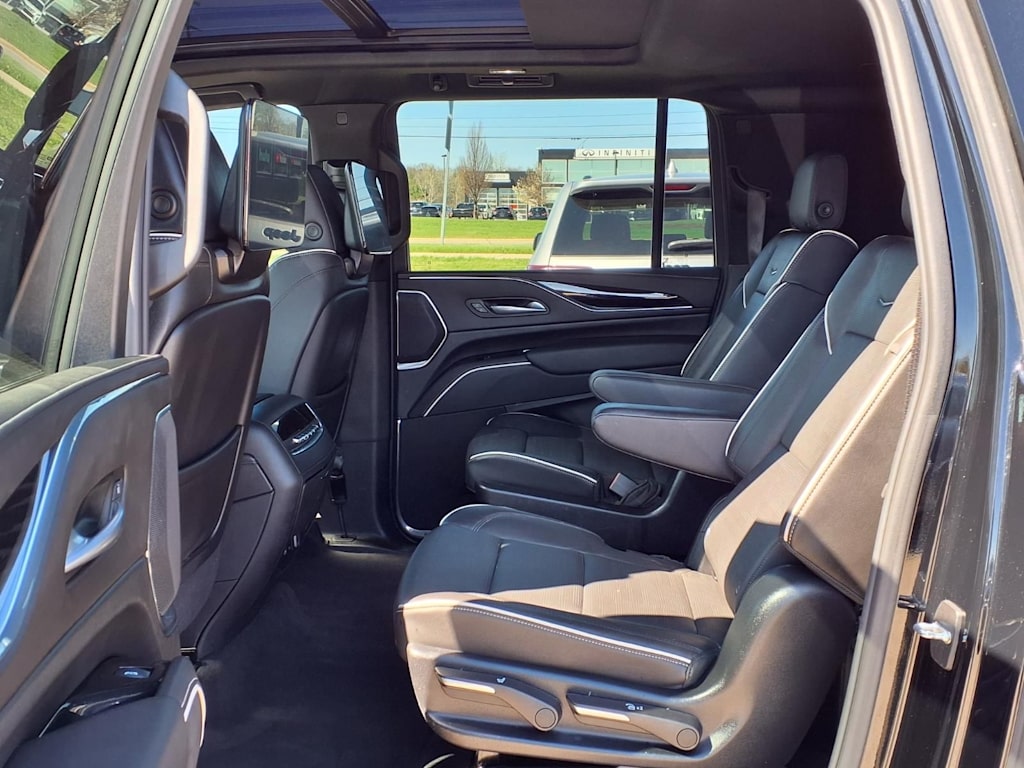 Thumbnail: 2024 Cadillac Escalade - 11