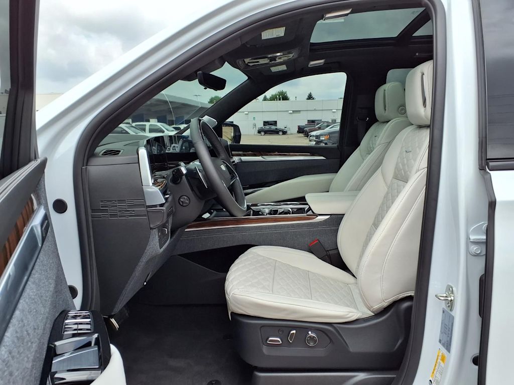 Thumbnail: 2026 Cadillac Escalade - 10