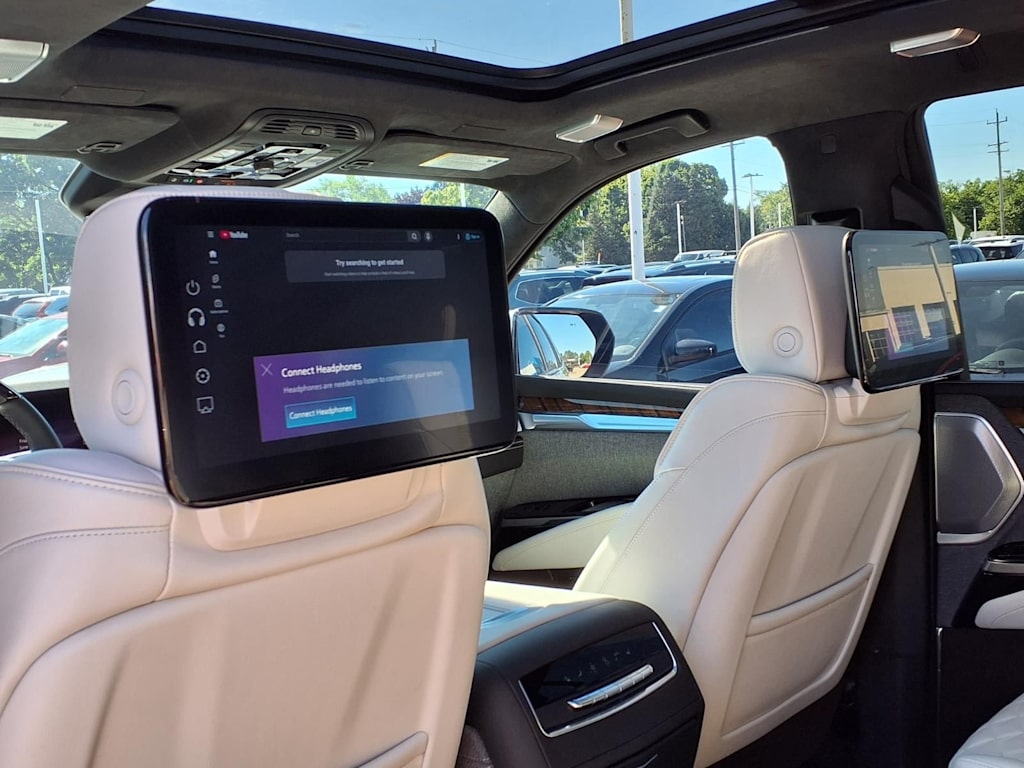 Thumbnail: 2026 Cadillac Escalade - 17