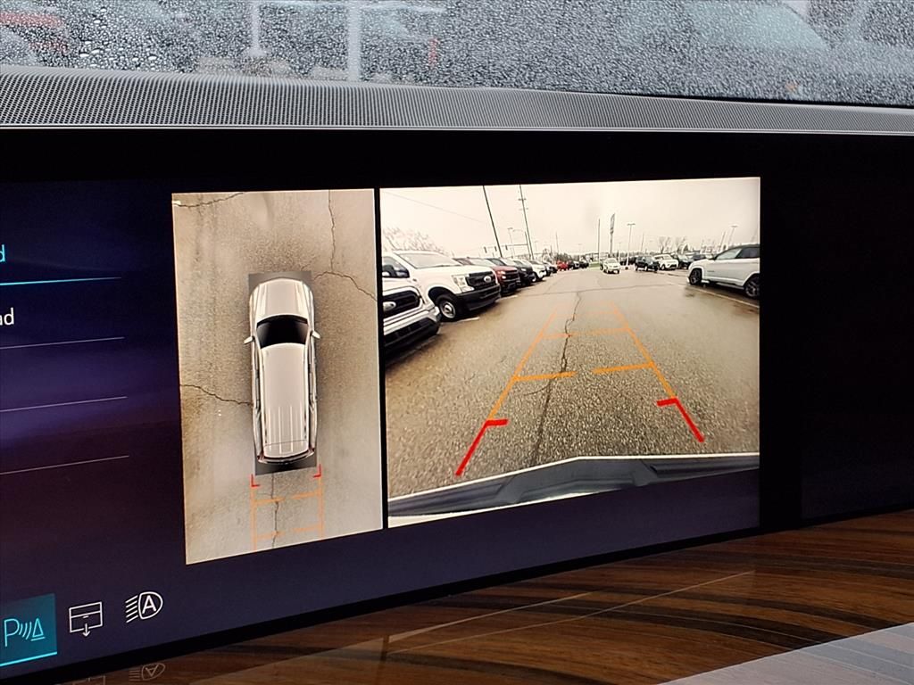 Thumbnail: 2025 Cadillac Escalade - 23