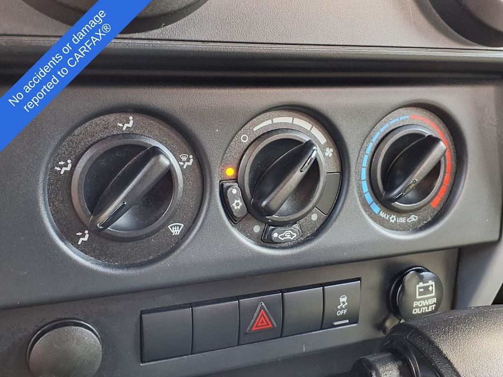 Thumbnail: 2010 Jeep Wrangler - 25