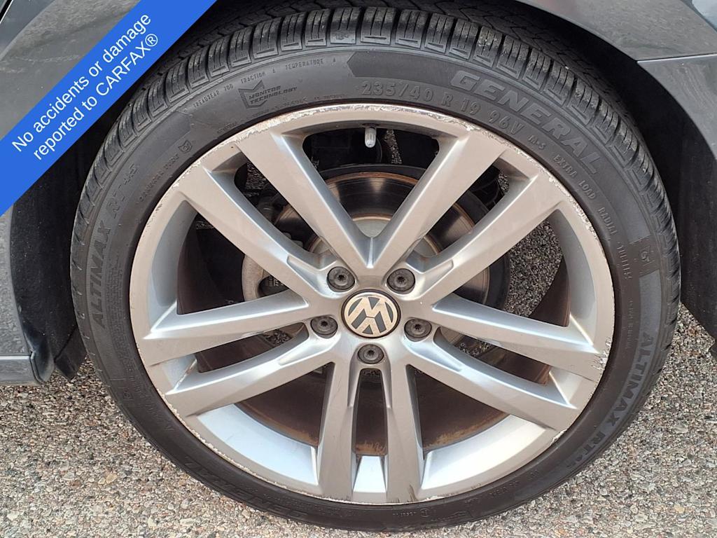 Thumbnail: 2017 Volkswagen Passat - 7