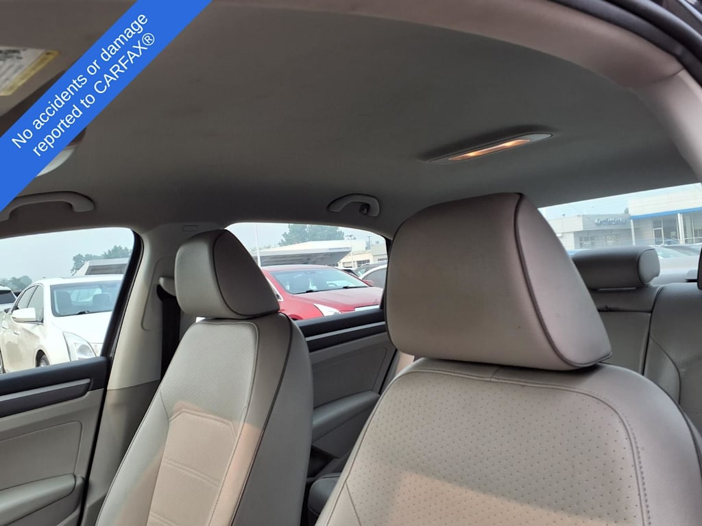 Thumbnail: 2017 Volkswagen Passat - 20