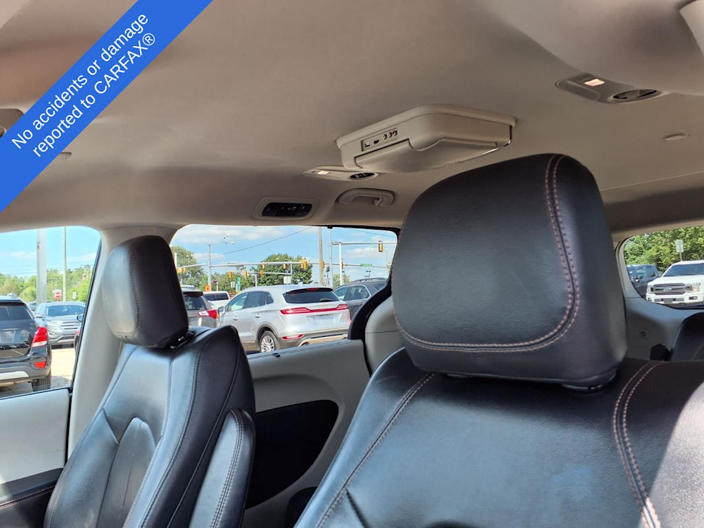 Thumbnail: 2018 Chrysler Pacifica - 22