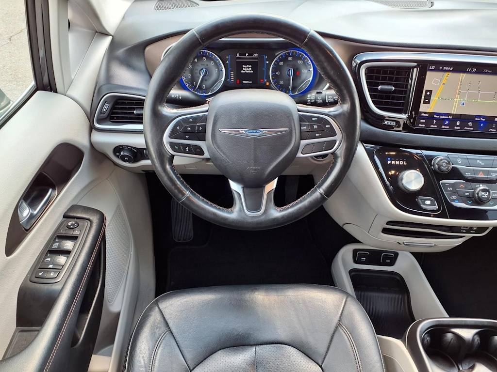 Thumbnail: 2019 Chrysler Pacifica - 8