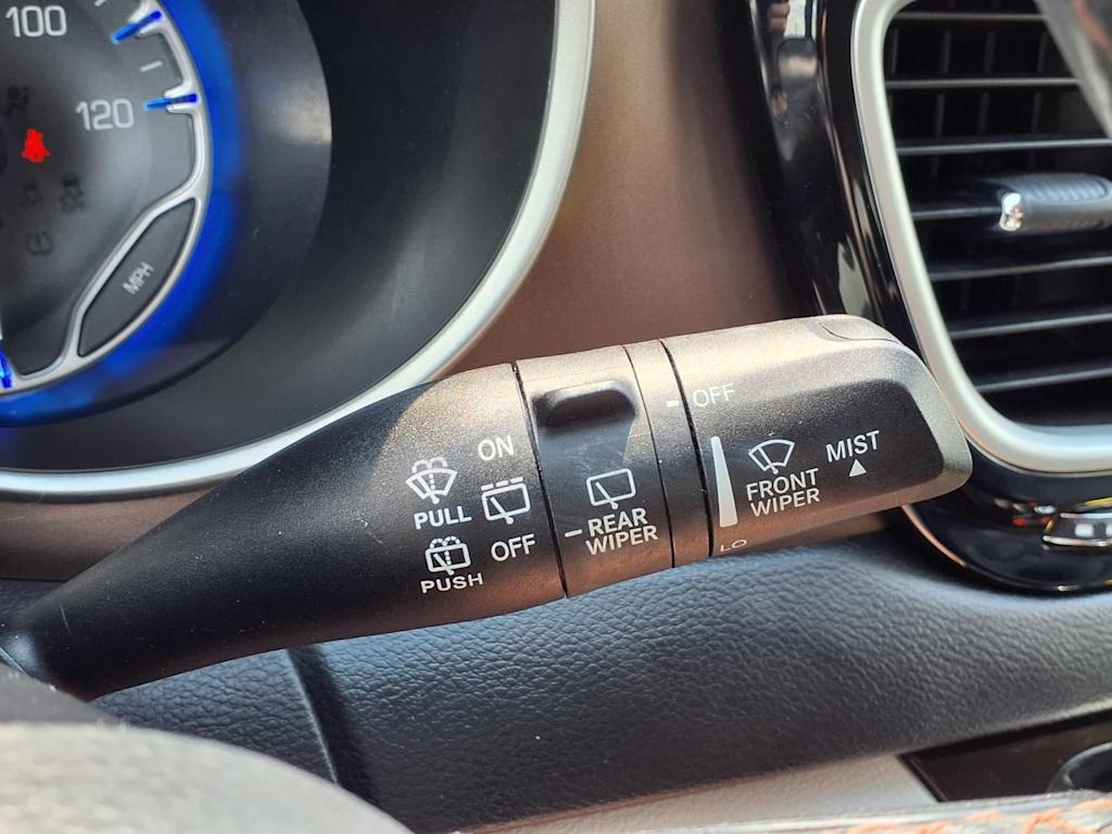 Thumbnail: 2019 Chrysler Pacifica - 21