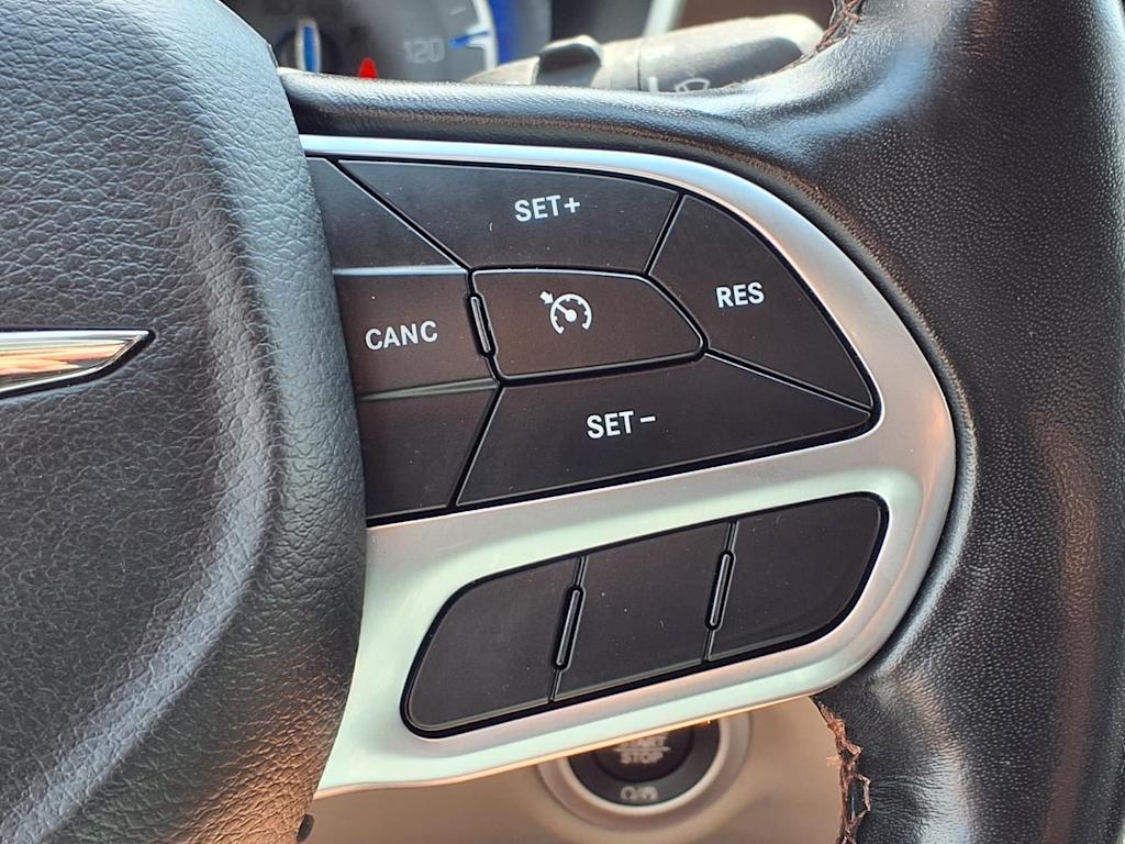 Thumbnail: 2019 Chrysler Pacifica - 28