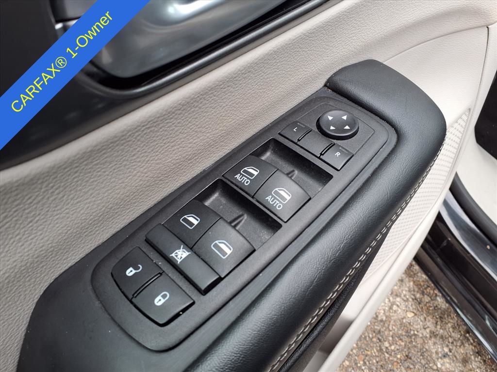 Thumbnail: 2024 Chrysler Pacifica - 20