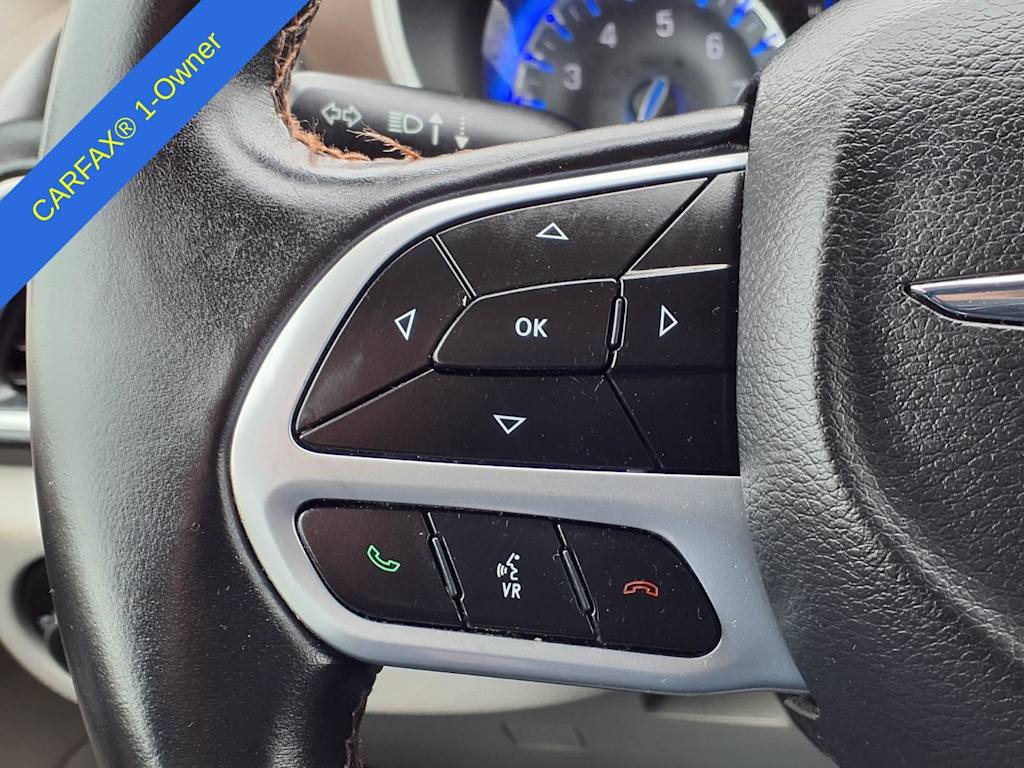 Thumbnail: 2018 Chrysler Pacifica - 26