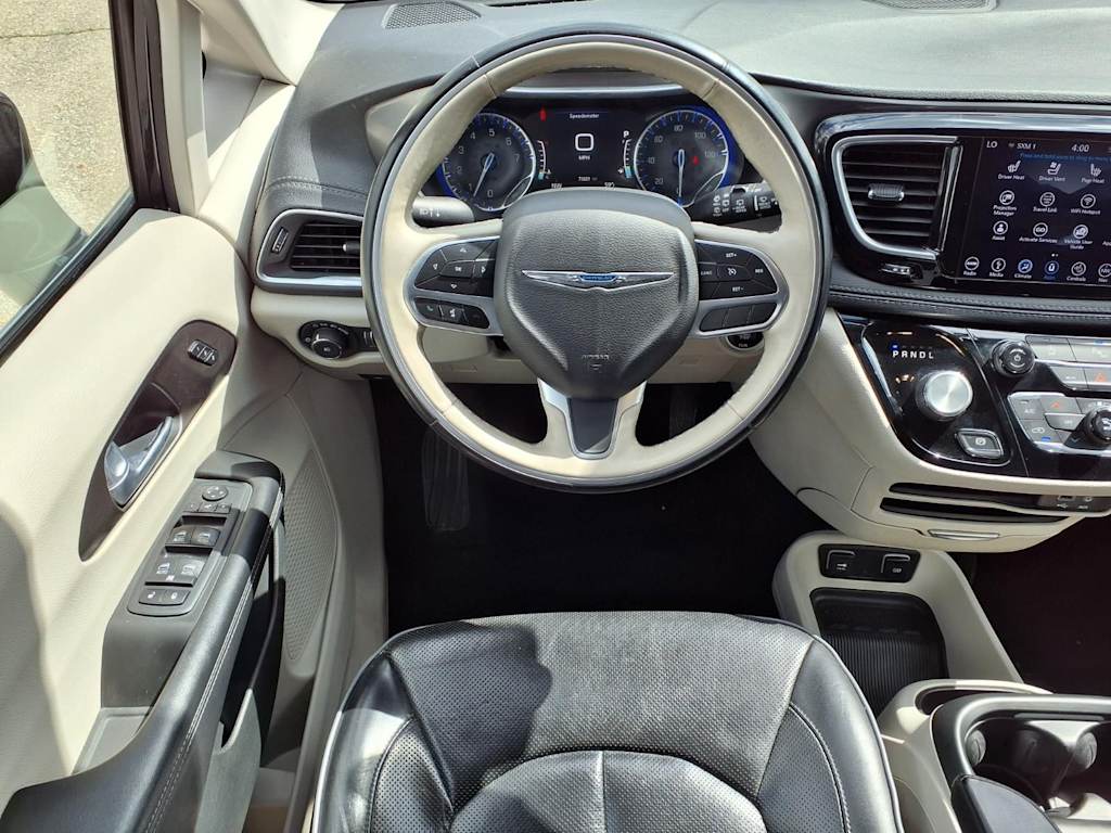 Thumbnail: 2019 Chrysler Pacifica - 8