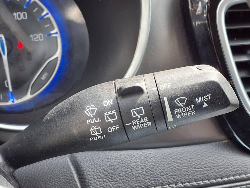 Thumbnail: 2019 Chrysler Pacifica - 21