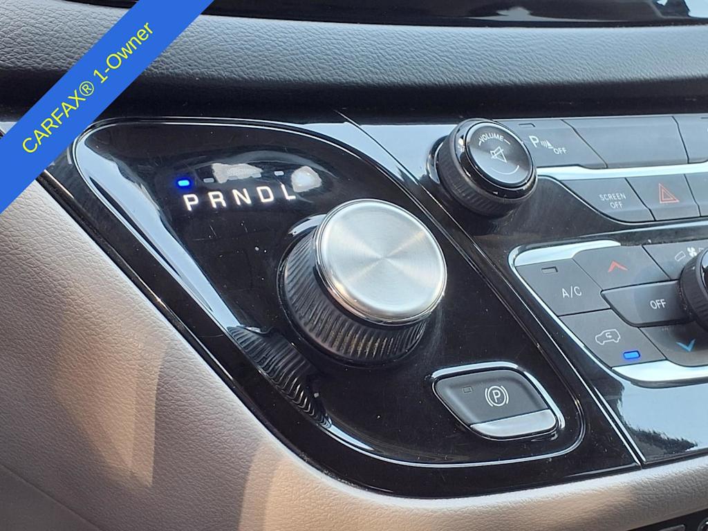 Thumbnail: 2017 Chrysler Pacifica - 24