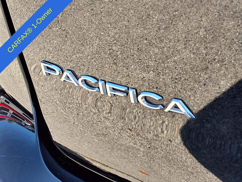 Thumbnail: 2024 Chrysler Pacifica - 20