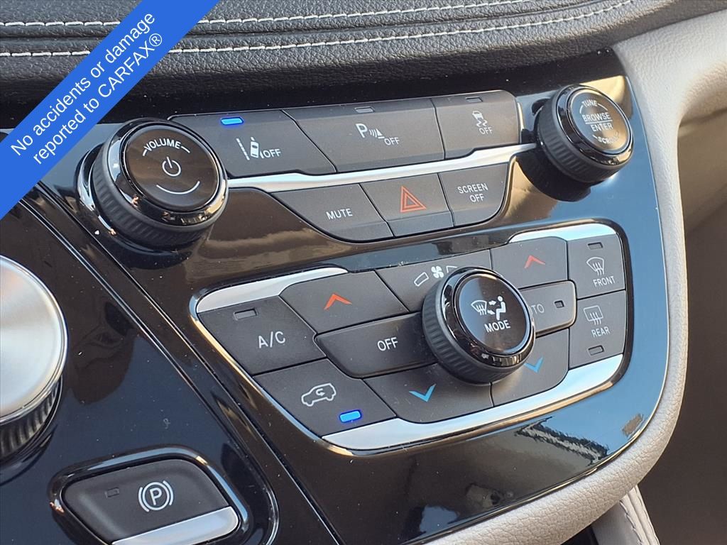 Thumbnail: 2023 Chrysler Pacifica - 27