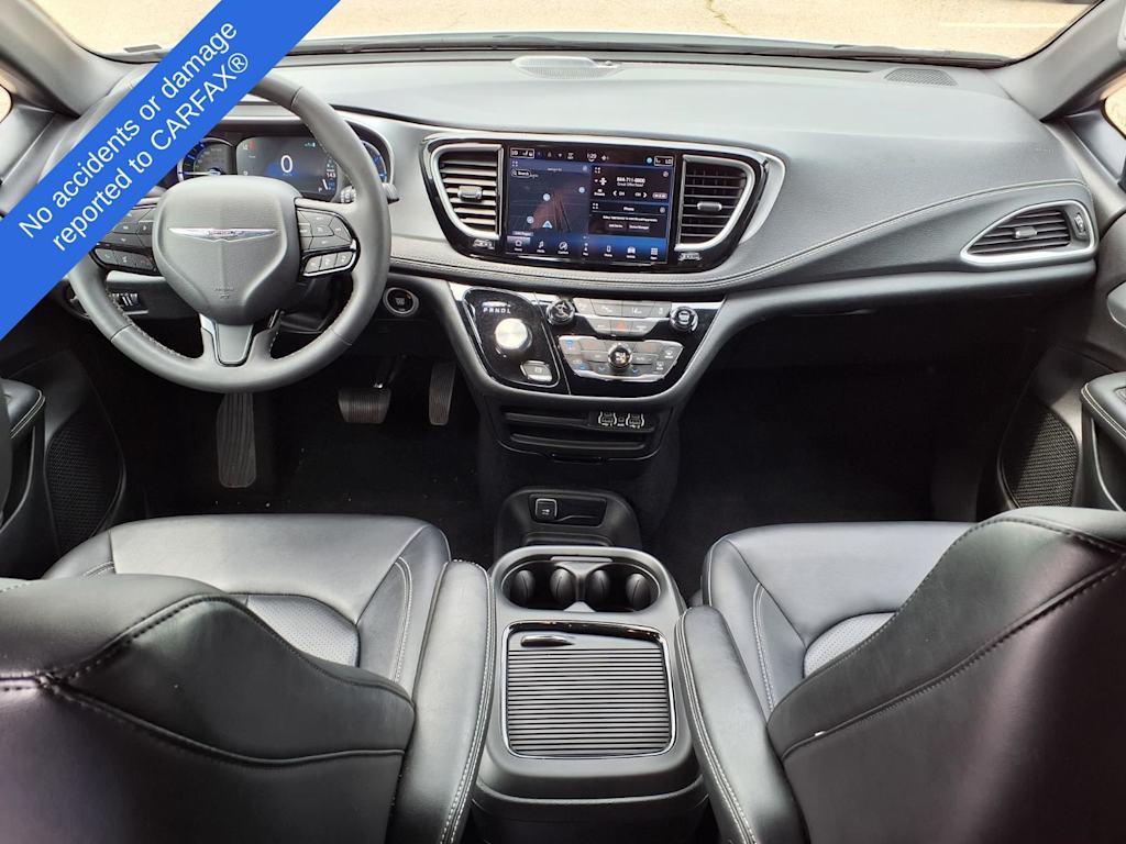 Thumbnail: 2024 Chrysler Pacifica - 2