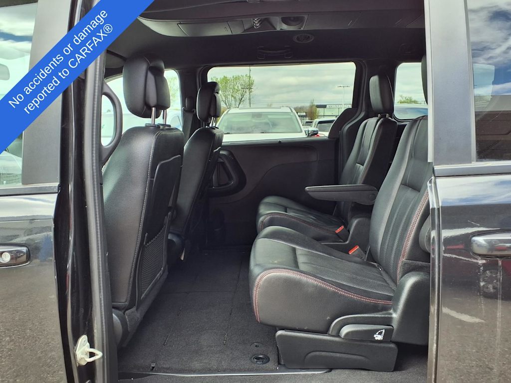 Thumbnail: 2018 Dodge Grand Caravan - 11