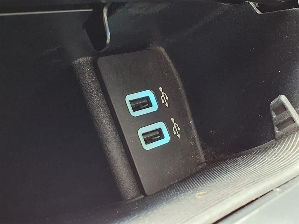 Thumbnail: 2017 Ford Edge - 28