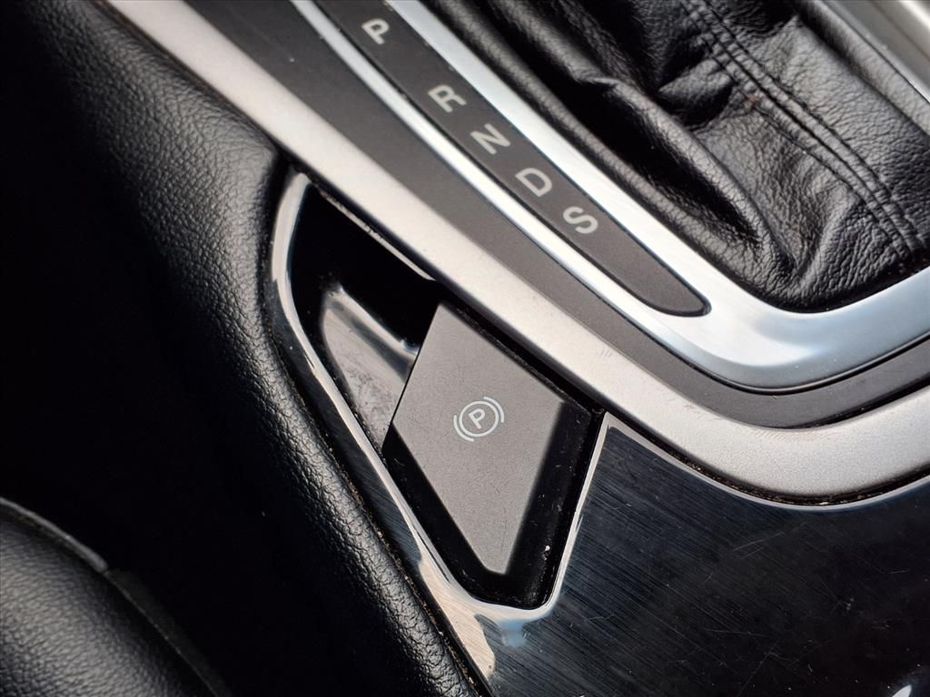 Thumbnail: 2017 Ford Edge - 27