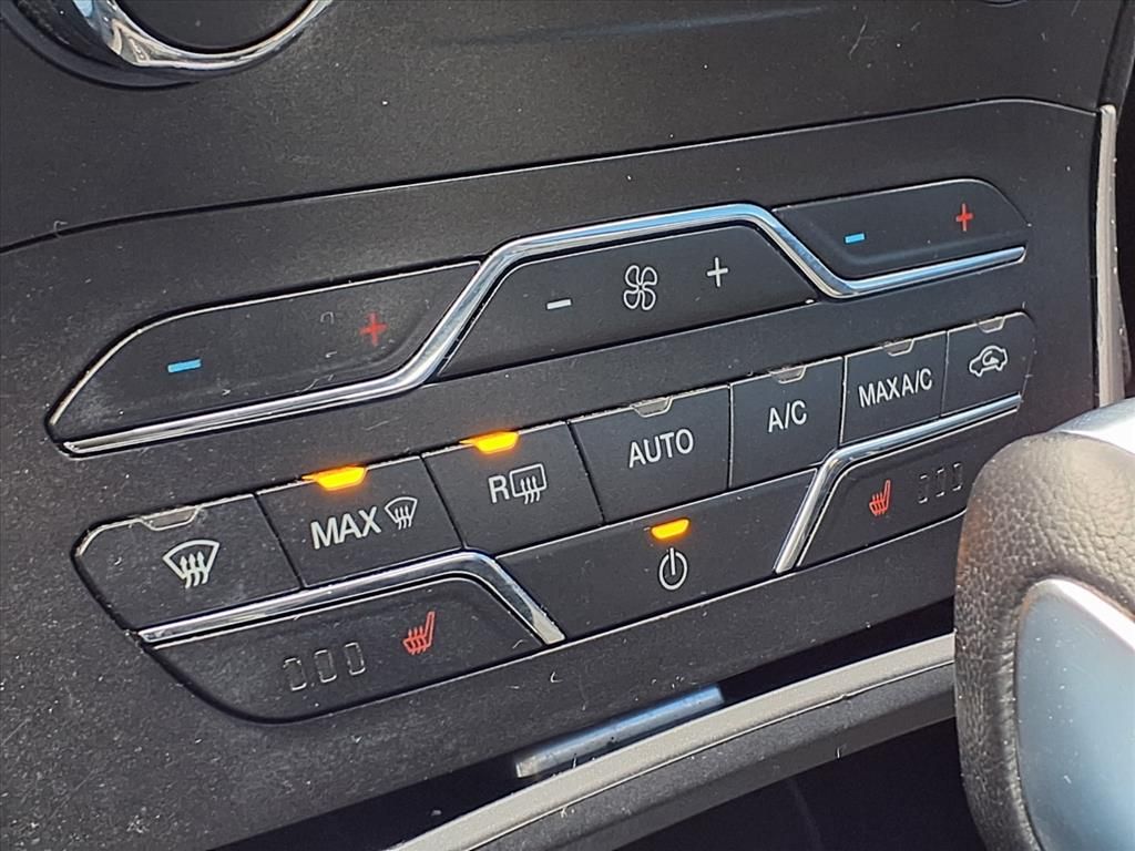 Thumbnail: 2017 Ford Edge - 29