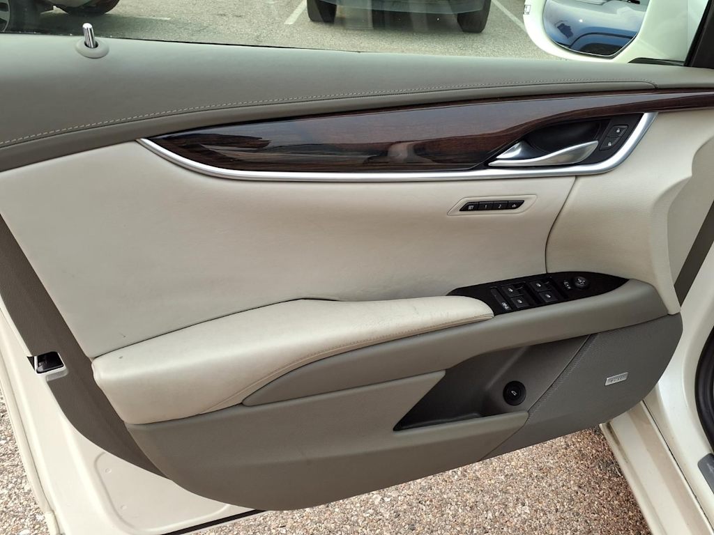 Thumbnail: 2015 Cadillac XTS - 19