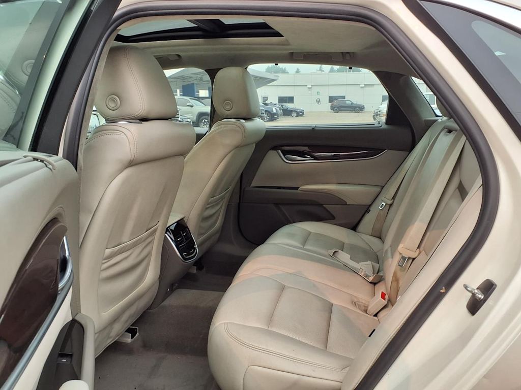Thumbnail: 2015 Cadillac XTS - 10