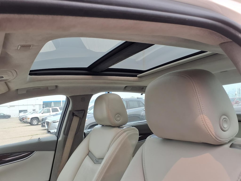 Thumbnail: 2015 Cadillac XTS - 21