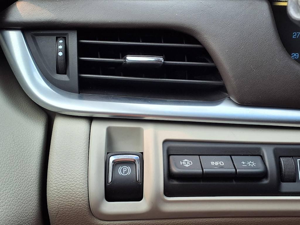 Thumbnail: 2015 Cadillac XTS - 27
