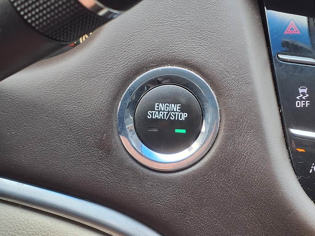 Thumbnail: 2015 Cadillac XTS - 24