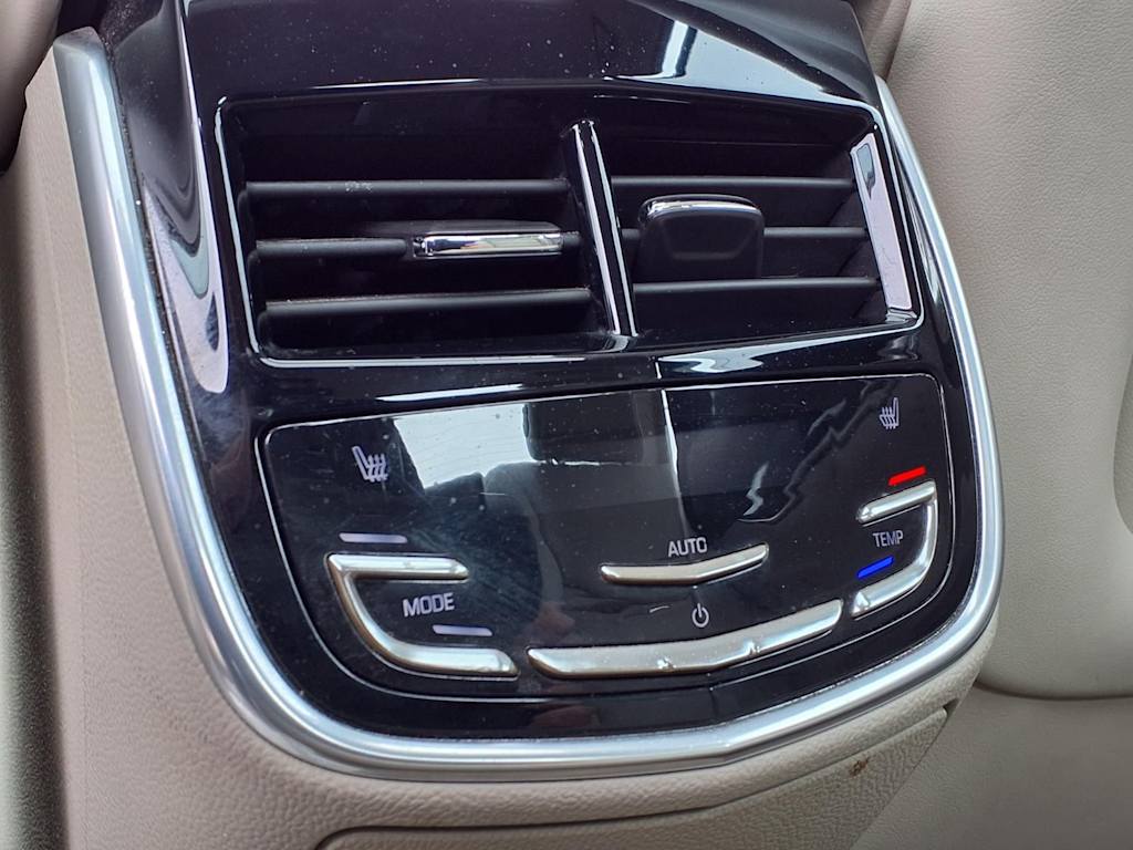 Thumbnail: 2013 Cadillac XTS - 23
