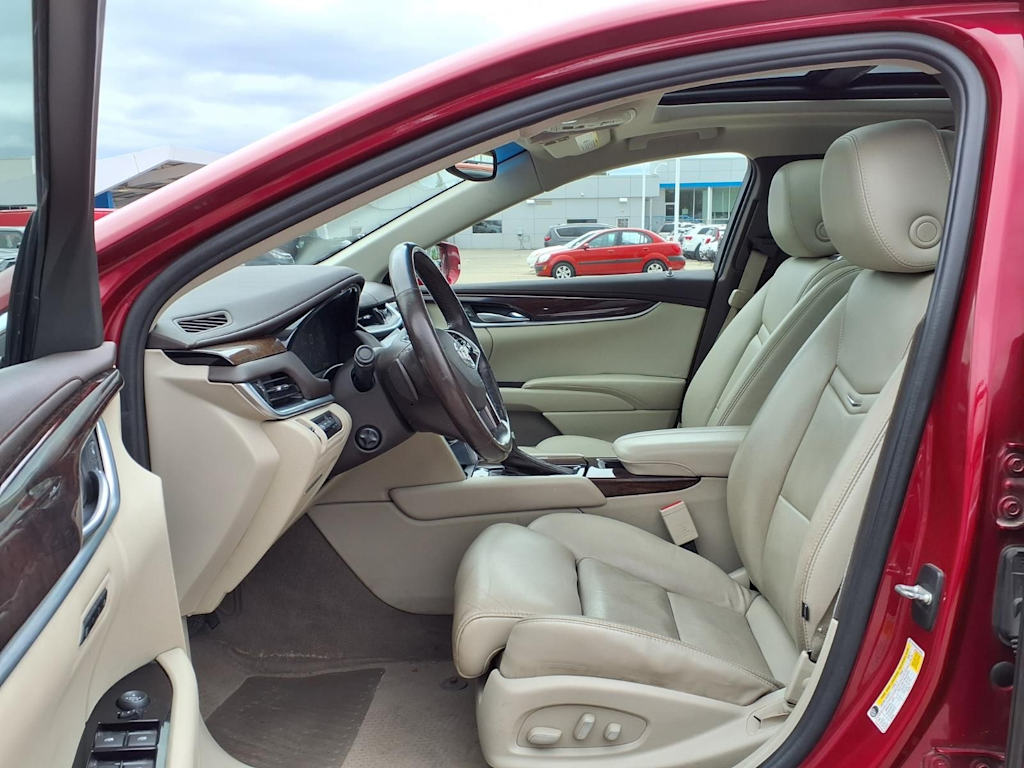Thumbnail: 2013 Cadillac XTS - 9