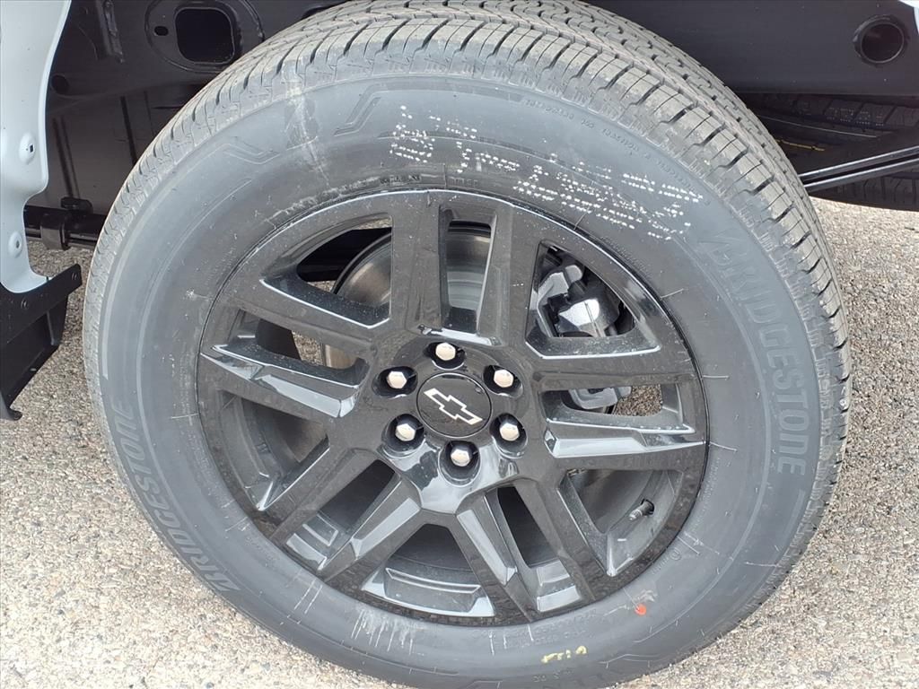 Thumbnail: 2026 Chevrolet Silverado 1500 - 7