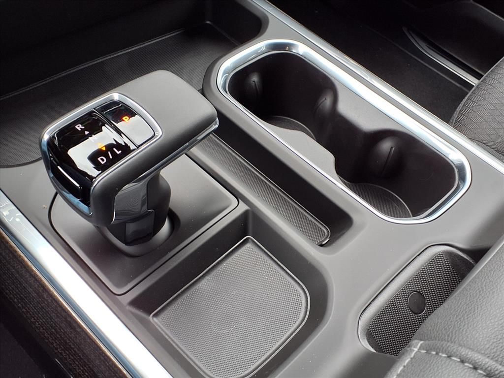 Thumbnail: 2026 Chevrolet Silverado 1500 - 21