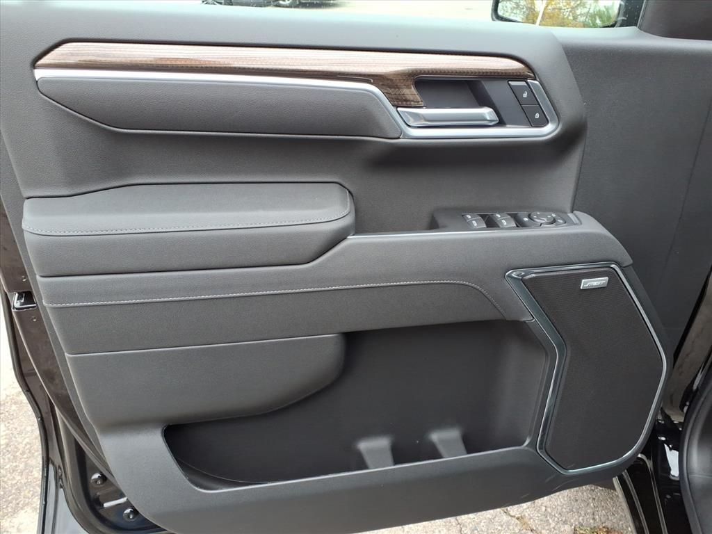 Thumbnail: 2026 Chevrolet Silverado 1500 - 15