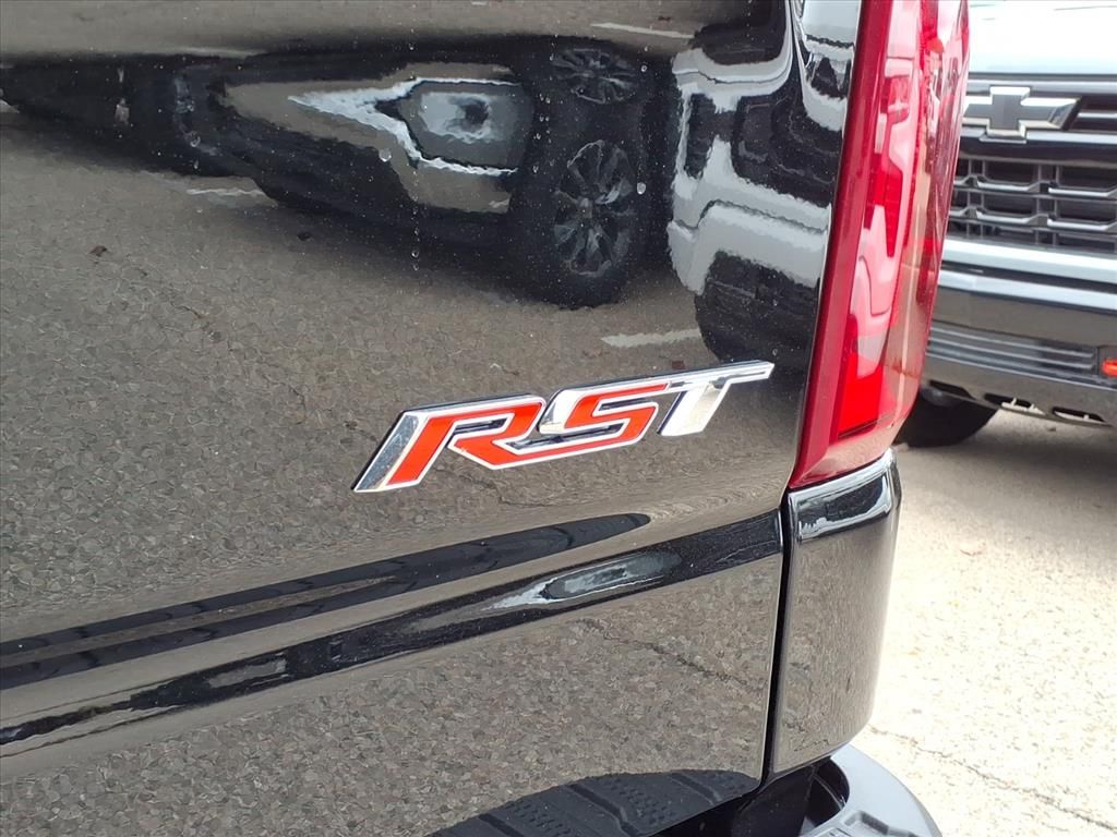 Thumbnail: 2026 Chevrolet Silverado 1500 - 6