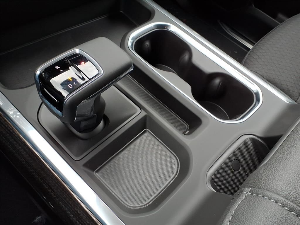 Thumbnail: 2026 Chevrolet Silverado 1500 - 11