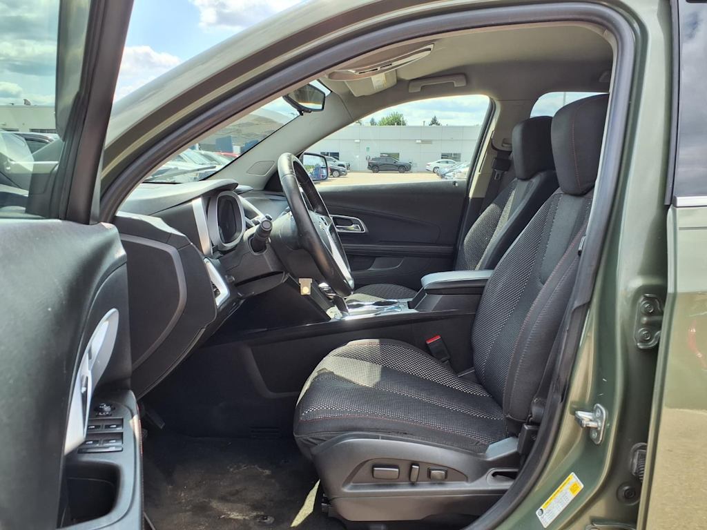 Thumbnail: 2015 Chevrolet Equinox - 9